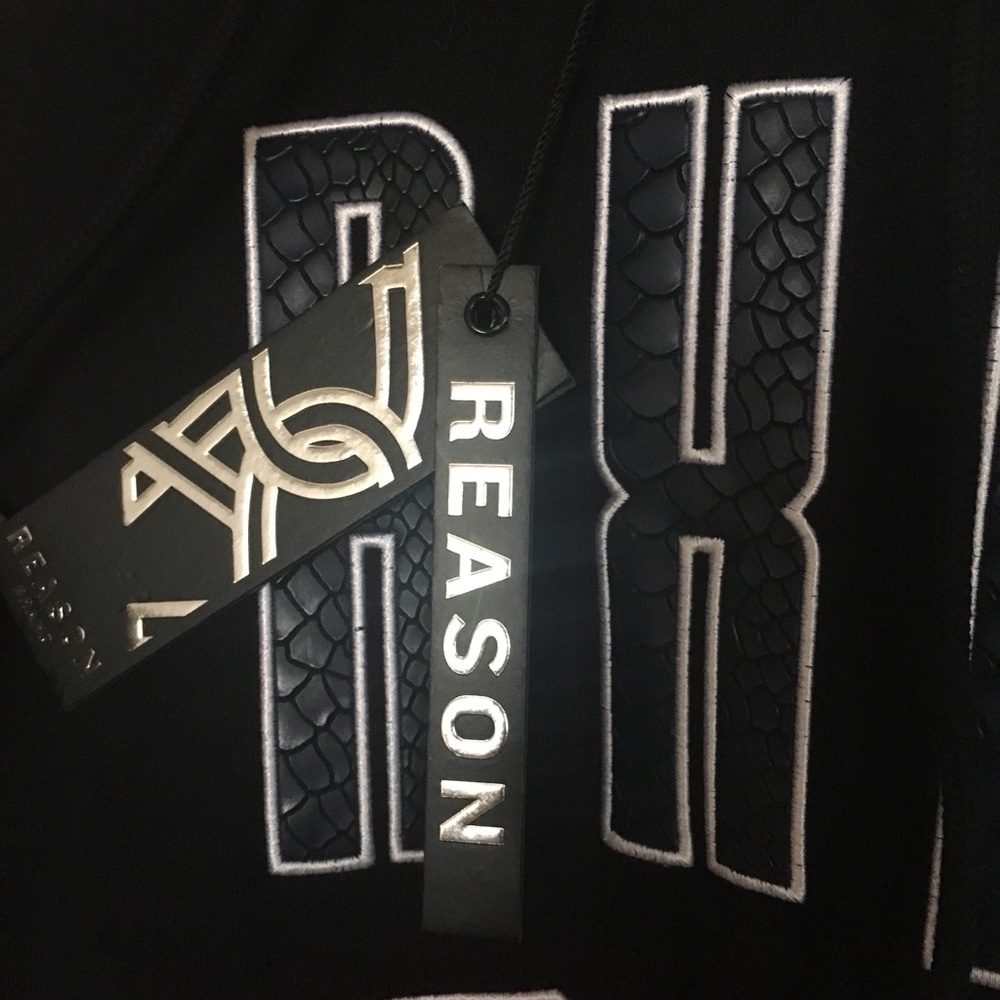 Reason Rival Men’s Black Graphic Hoodie Sweatshirt - Picture 8 of 8